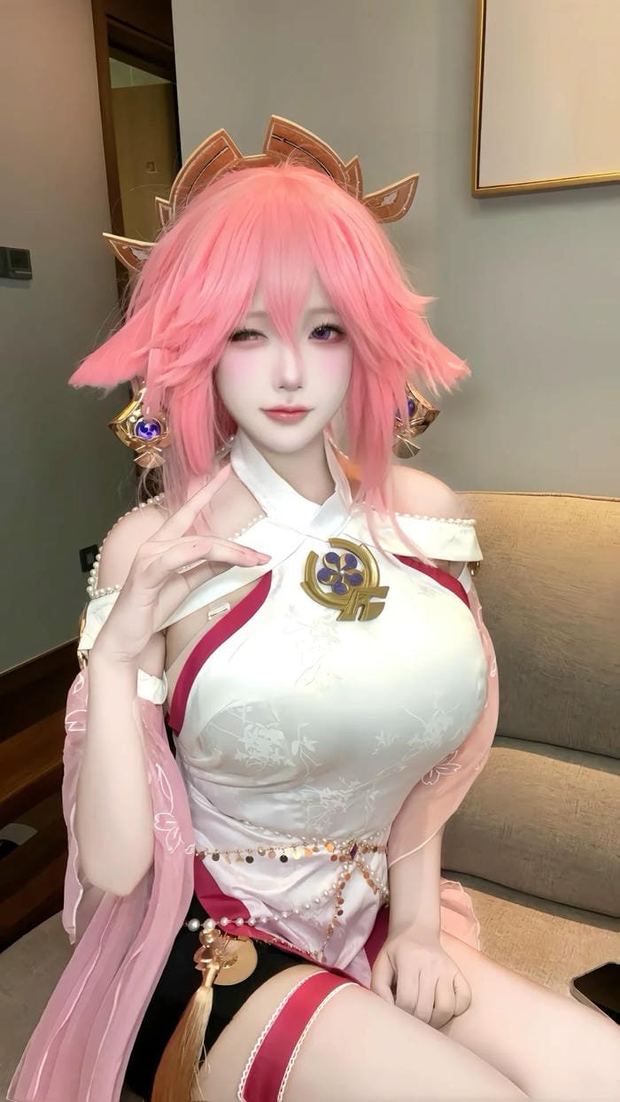 cosplay Yae Miko tinh tế