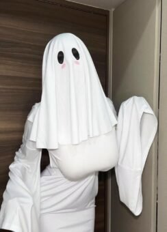 201+ cosplay ma nữ ma mị lạnh lẽo khiến người xem nổi da gà - Homepage featured post