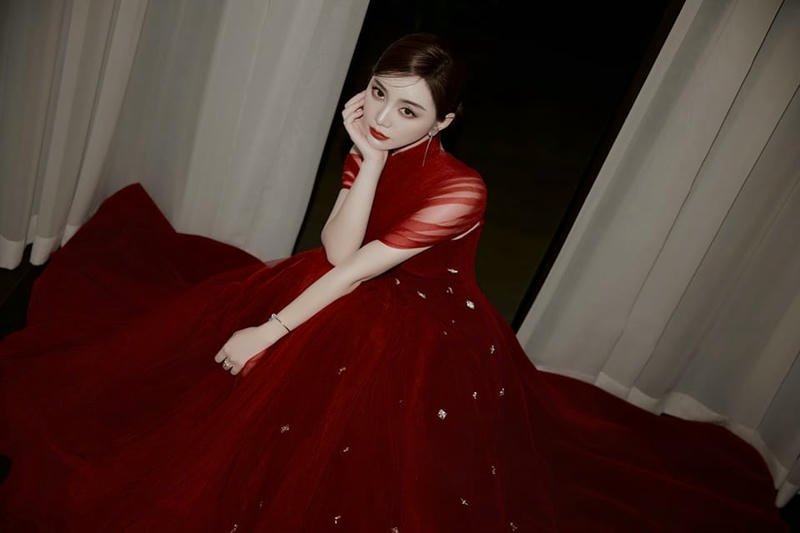 quỳnh kool sexy tạo dáng nhẹ nhàng tinh tế