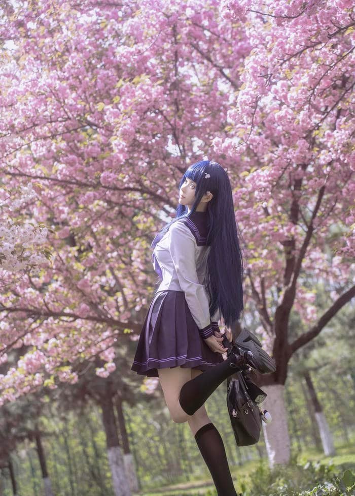 Ảnh cosplay hinata với phong thái e ấp đặc trưng