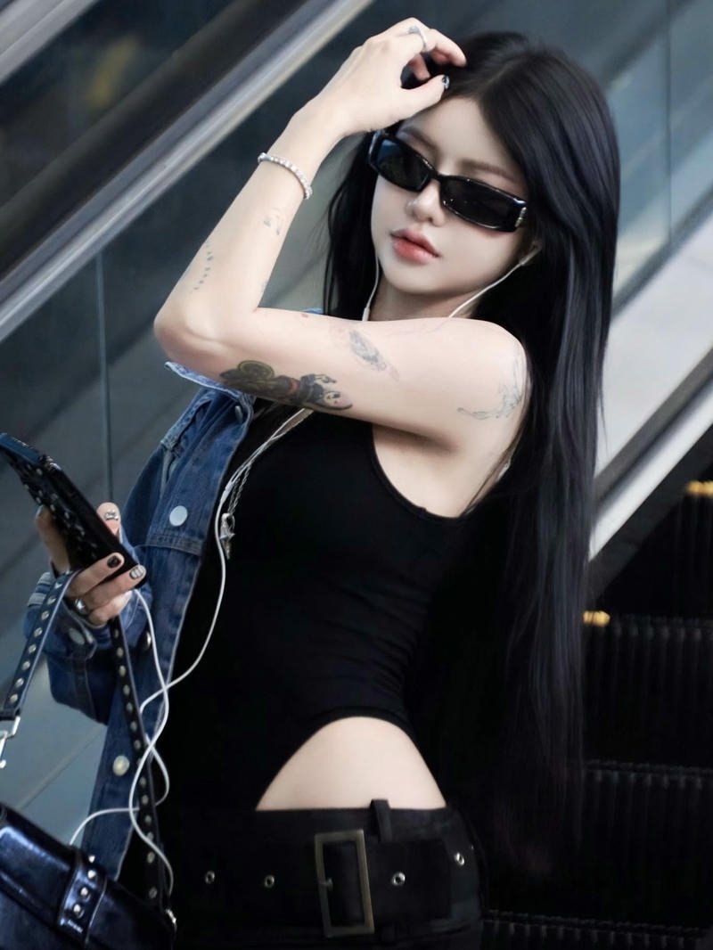 Ảnh sexy Ciin Bùi Thảo Ly dáng chụp đẹp