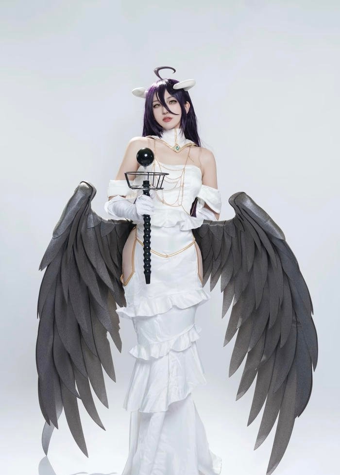 Bức ảnh albedo cosplay thể hiện sự chỉn chu cao