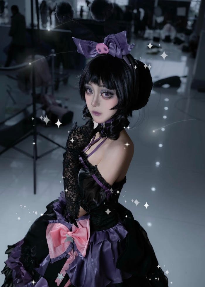 Bức ảnh cosplay kurumi thể hiện cảm xúc bốc lửa