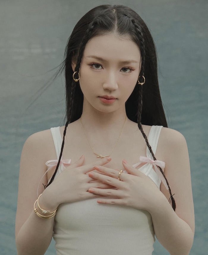 Ca sĩ Amee sexy tạo hình trẻ trung thu hút ánh nhìn