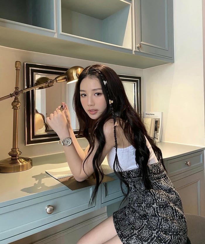 Ca sĩ Amee sexy tạo hình trẻ trung