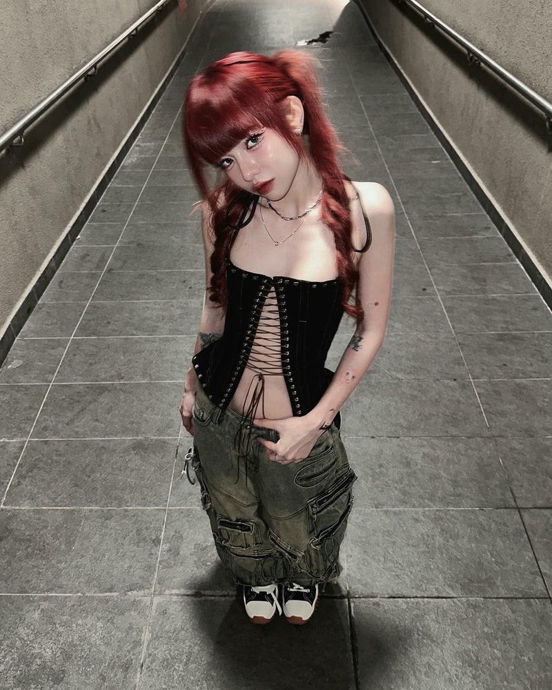 Ciin Bùi Thảo Ly sexy ảnh tạo hình cá tính thời trang