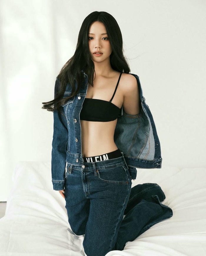 Gái xinh Amee sexy phong cách nữ tính