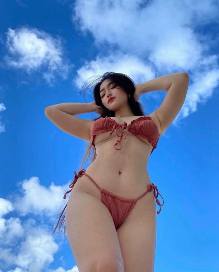 136+ gái xinh mặc bikini phong cách biển hè trẻ trung