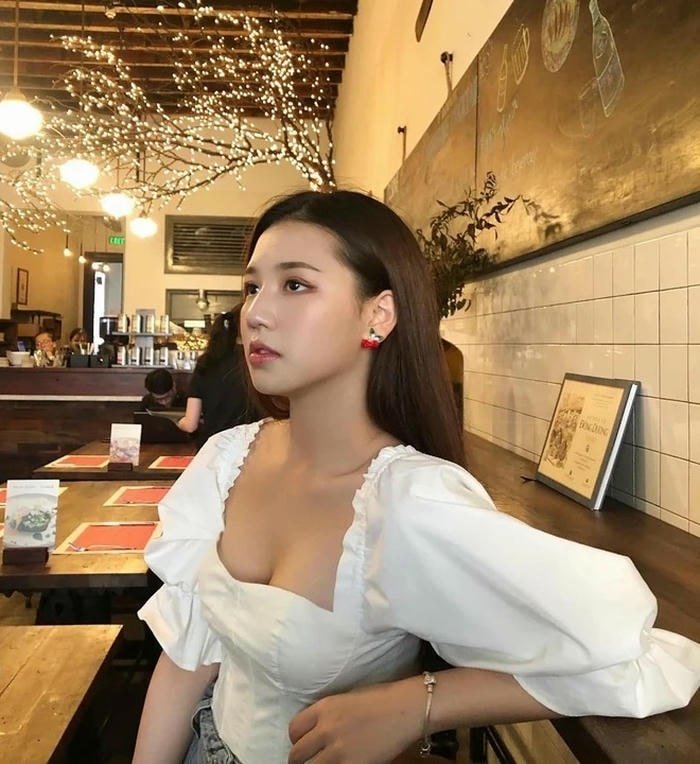 Hình Amee sexy thời trang trẻ trung