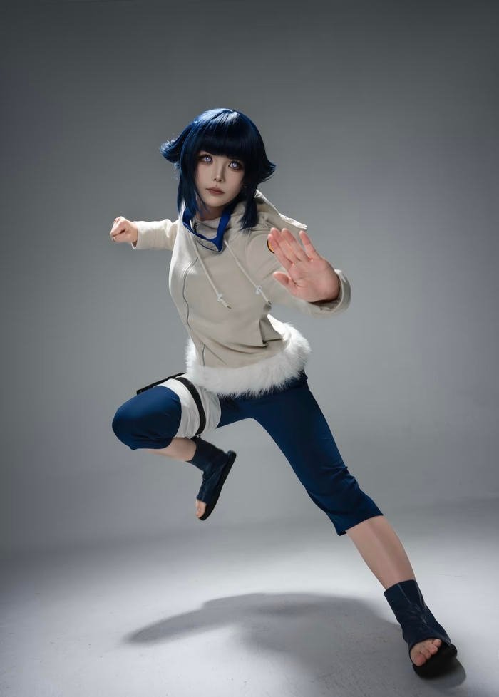 Hình ảnh cosplay hinata thể hiện vẻ mộc mạc