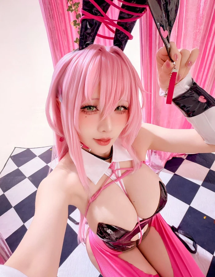 Hot girl cosplay sex xxx vú to tròn Nhật Bản