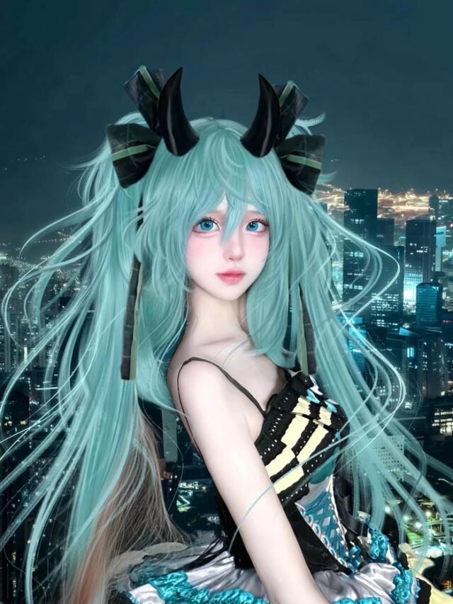 Loạt ảnh cosplay Miku xinh như bước ra từ truyện tranh