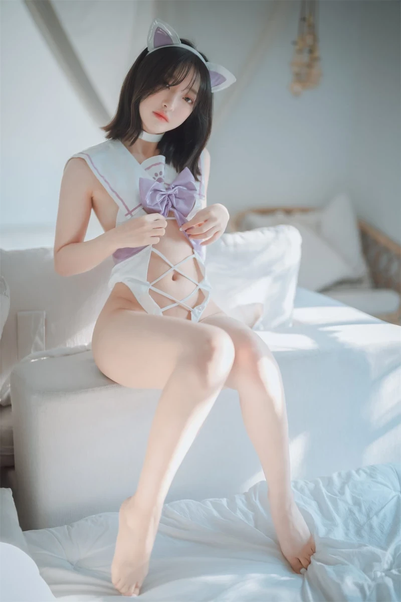 Ảnh cosplay hentai mịn màng căng tròn