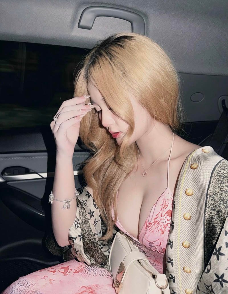 Bình An sexy ảnh 18+ quyến rũ khó cưỡng