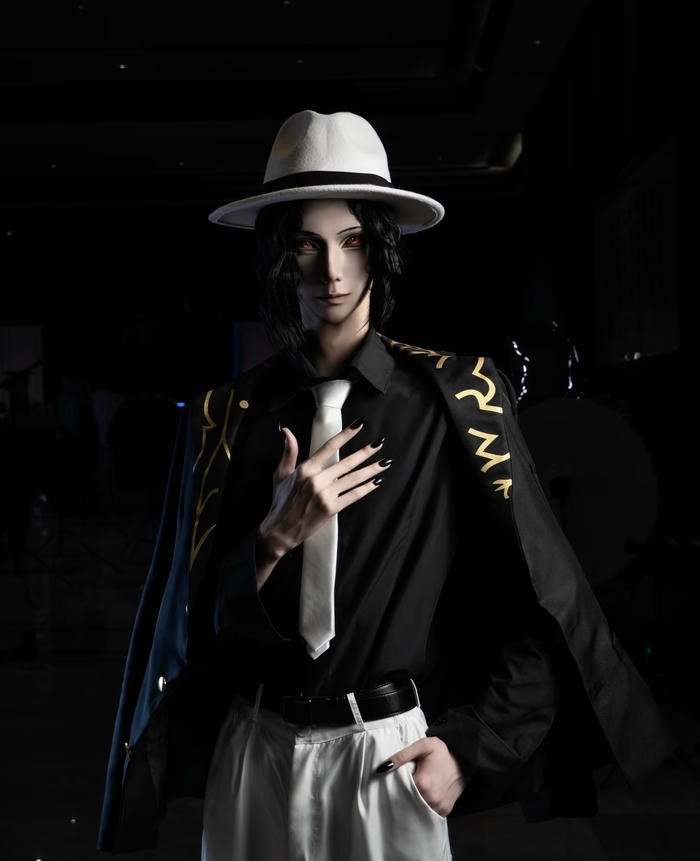 Bức ảnh cosplay kimetsu no yaiba mang tinh thần chịu đựng