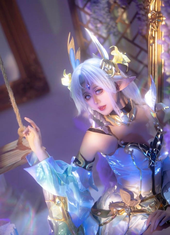 Bức ảnh cosplay trung quốc cho thấy sự thuần thục