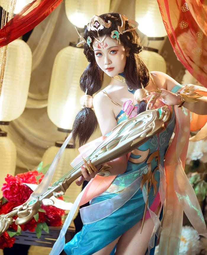 Bức ảnh cosplay trung quốc mang biểu hiện điềm tĩnh
