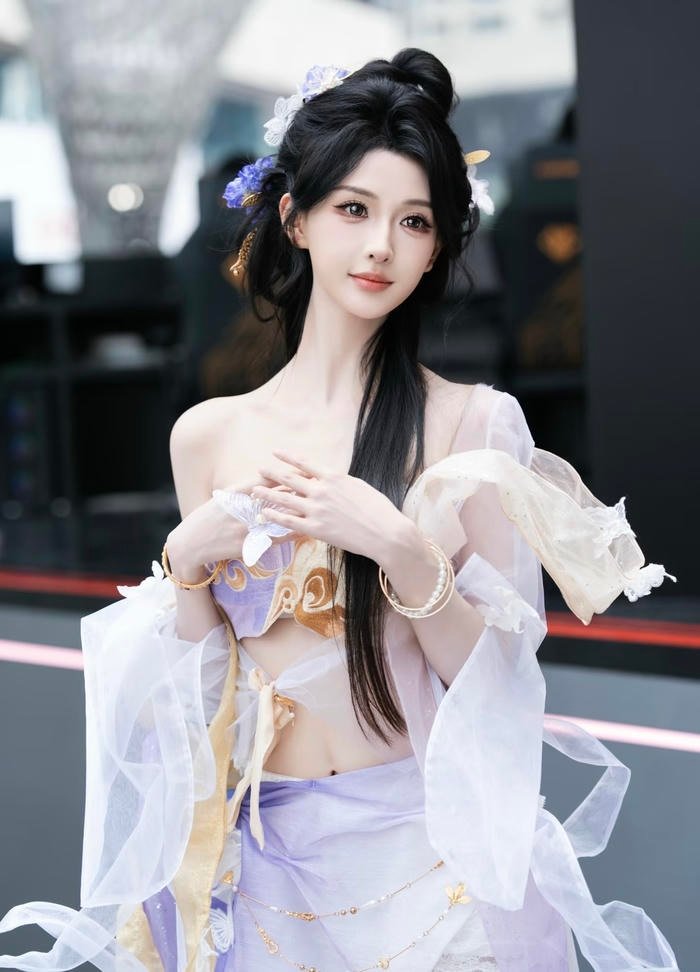 Bức ảnh cosplay trung quốc thể hiện sự tập trung