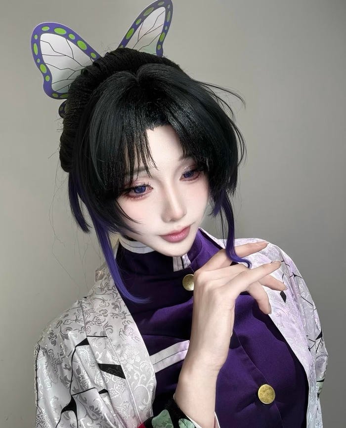 Bức hình cosplay kimetsu no yaiba thể hiện dáng vẻ cứng cáp