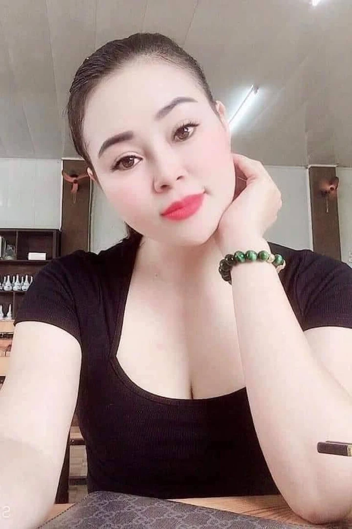 Ảnh MBBG nóng bỏng quyến rũ đầy đặn