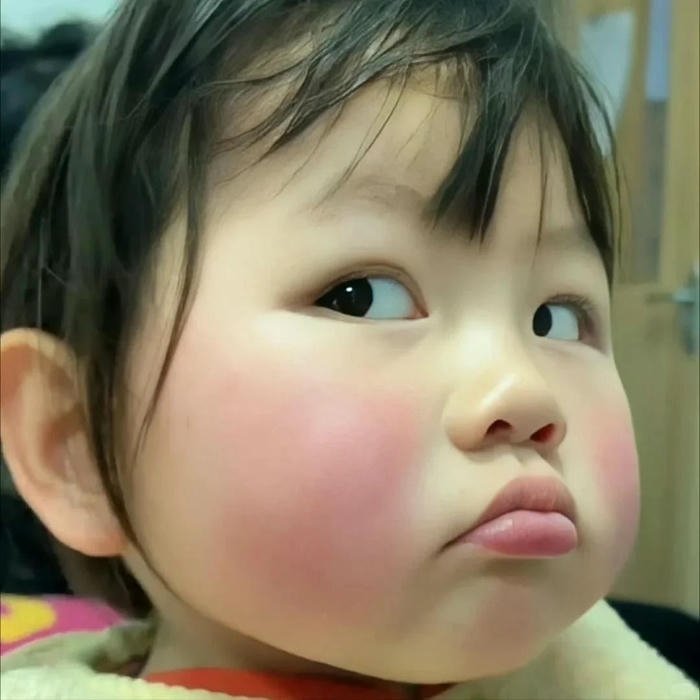 Ảnh avatar em bé hài dễ nhìn