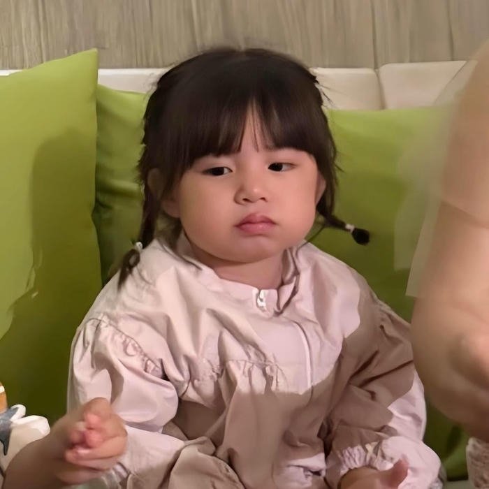Ảnh avatar em bé hài nổi bật
