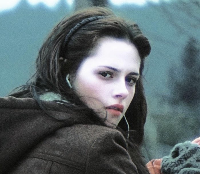 Ảnh avatar nữ trong sáng thân thiện