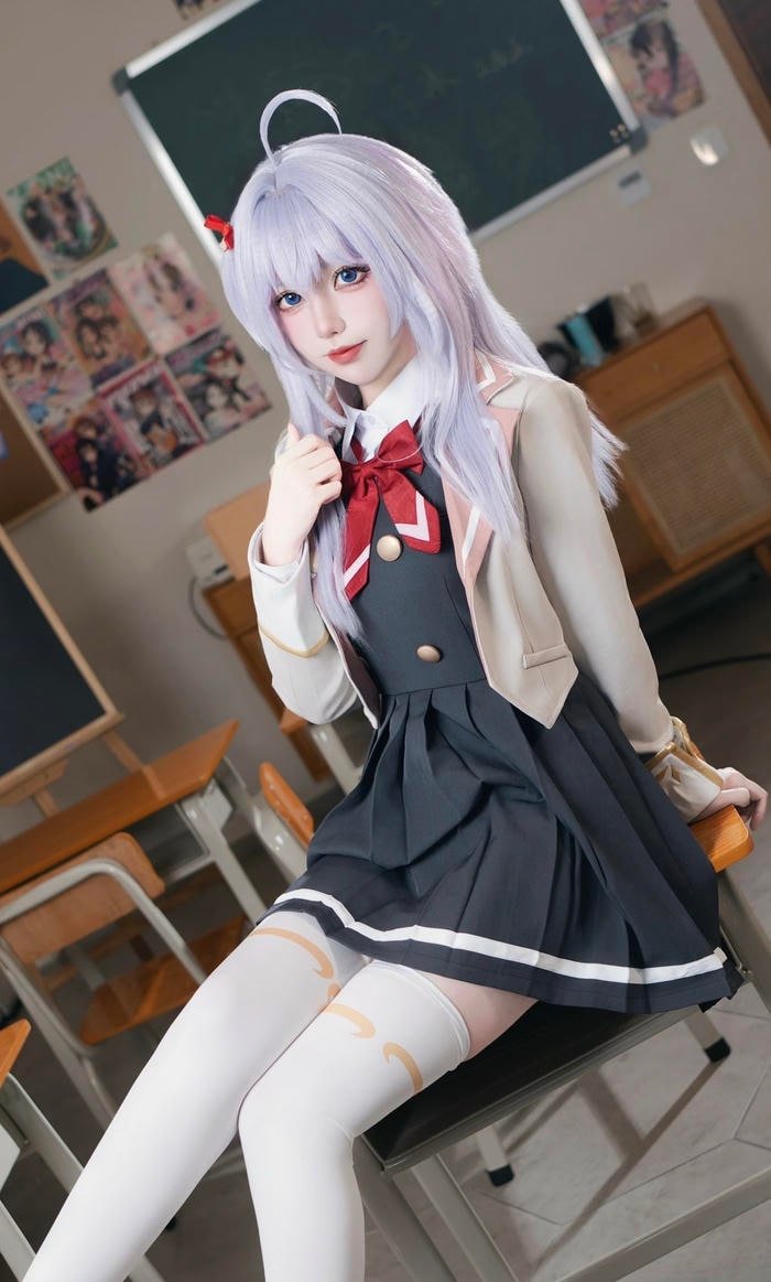 Ảnh cosplay anime nữ tạo hình đáng yêu với phụ kiện tóc