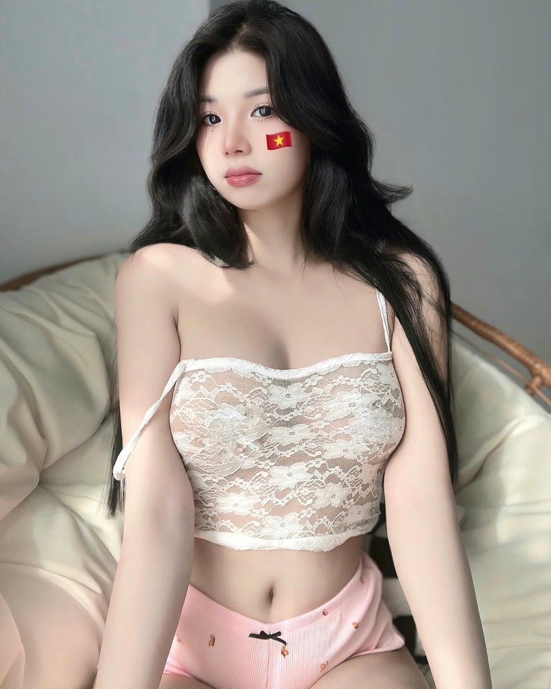 Ảnh gái xinh gợi cảm phô diễn nét đẹp