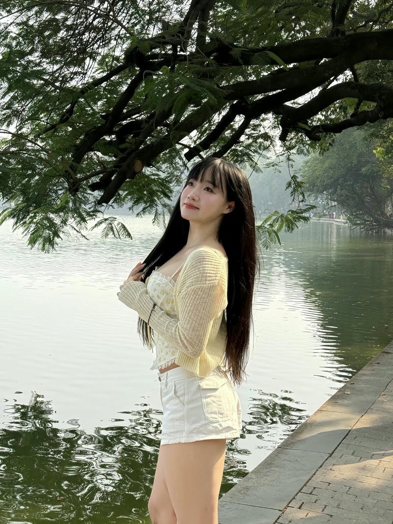 Ảnh gái xinh mặc quần ngắn sexy tuyệt đối