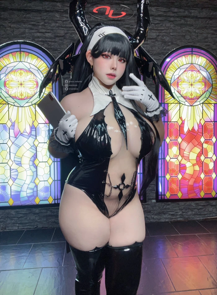 Ảnh sex chubby vú tròn cuốn hút