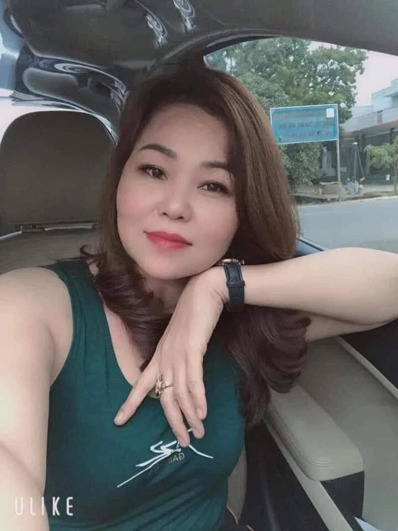 Ảnh sex máy bay bà già kích thích quyến rũ