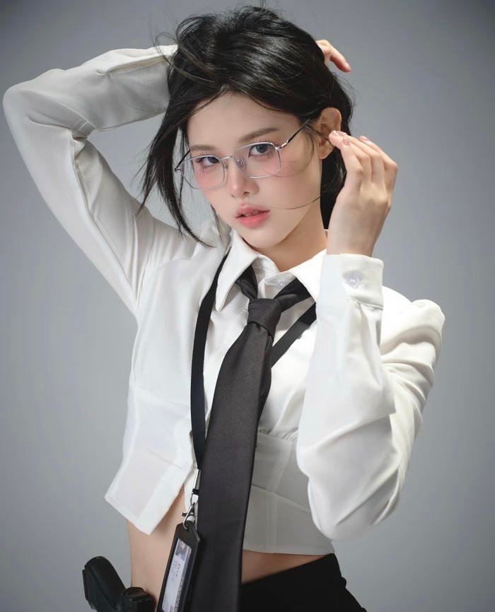 Ảnh sexy anime cosplay cho thấy sự tự tin trong tạo hình
