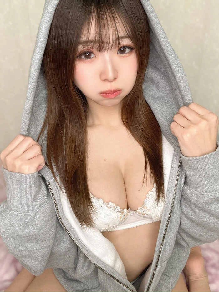 Ảnh tự chụp vòng 1 to tròn hot girl sexy