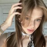 Avatar nữ thanh lịch dễ nhìn