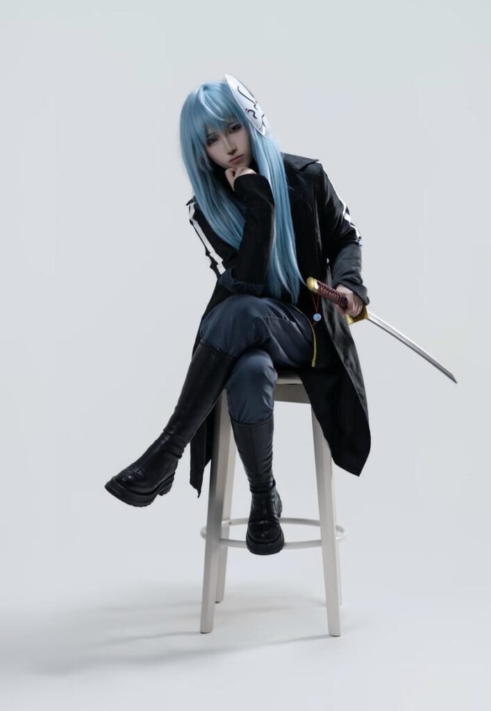 Bức Rimuru cosplay với ánh mắt tự tin