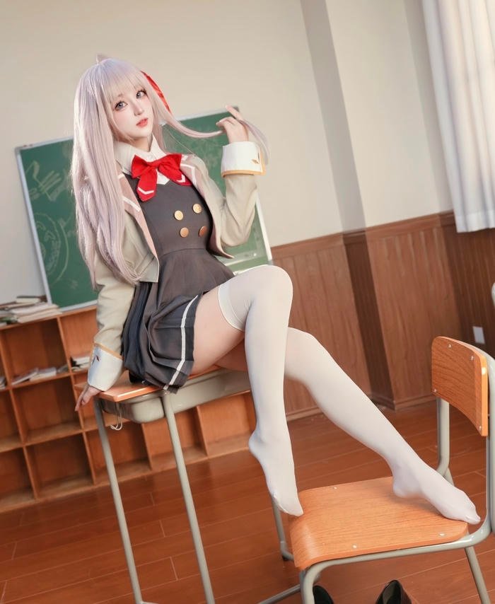 Bức ảnh gái xinh cosplay tóc bạch kim cực nổi bật