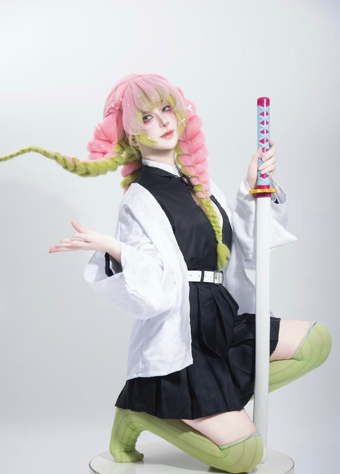 Bức hình cosplay anime thể hiện niềm đam mê nghệ thuật