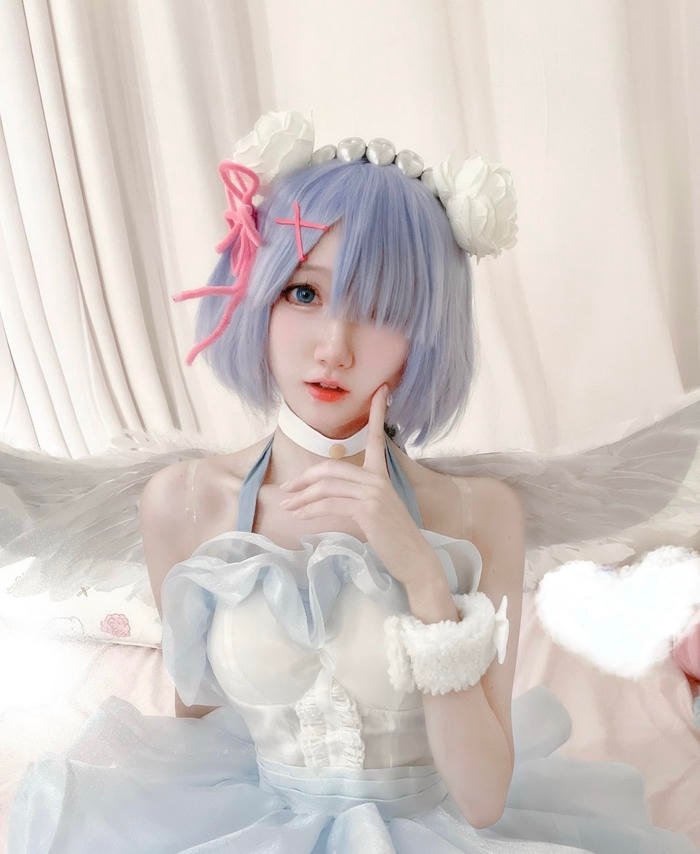Bức hình cosplay cute phong cách nhẹ nhàng không cầu kỳ