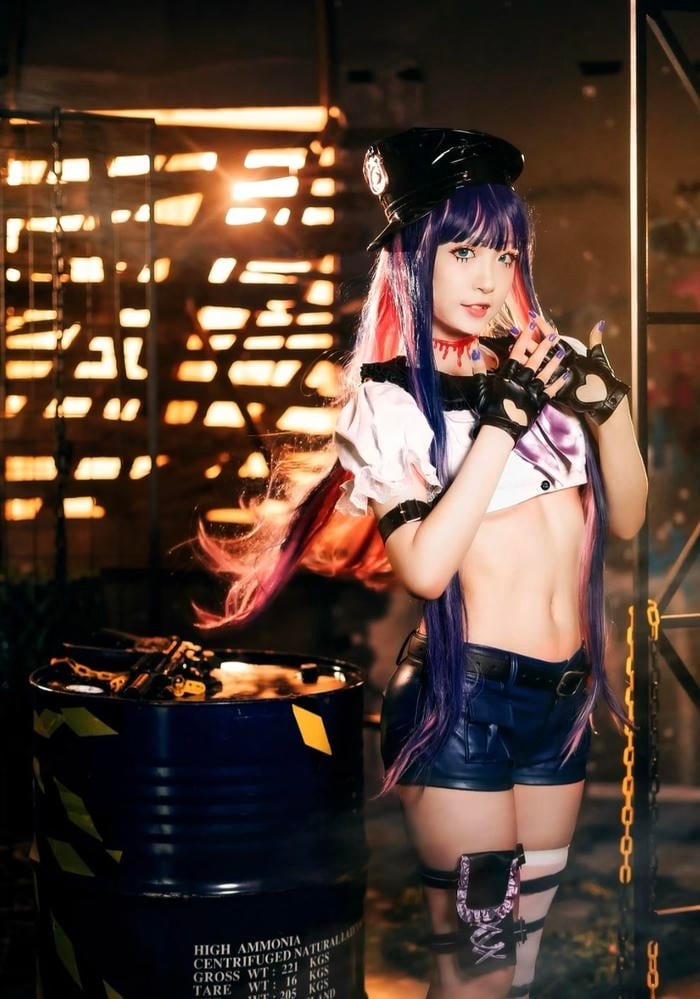 Bức hình sexy anime cosplay mang lại hình ảnh gợi cảm vừa phải