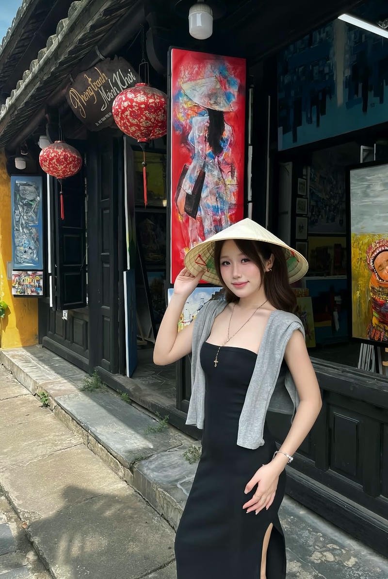 Cô gái 18 tuổi xinh gợi cảm mạnh mẽ