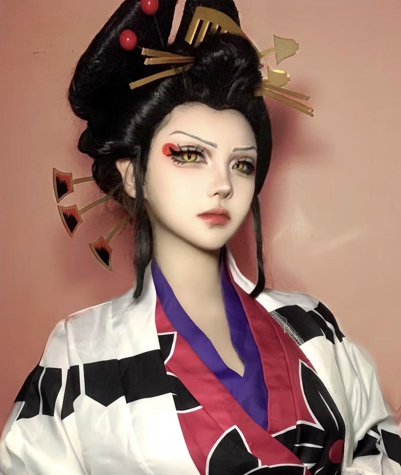 Cosplay Daki cùng họa tiết kimono tinh xảo đầy ma mị