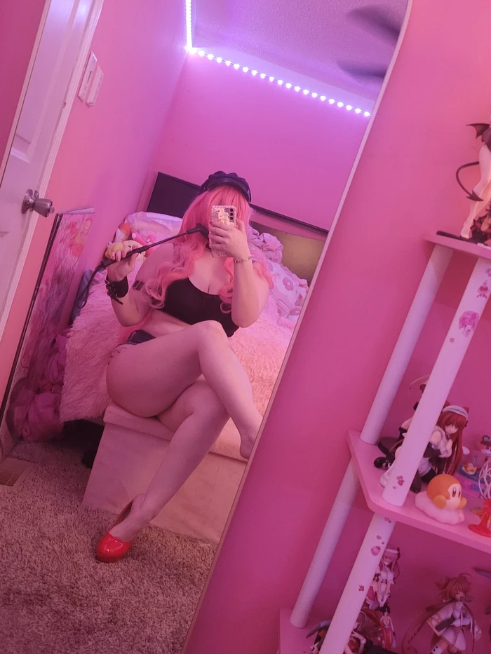Gái đẹp chubby sexy khoe hàng