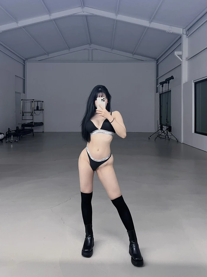 Gái gym show hàng khủng