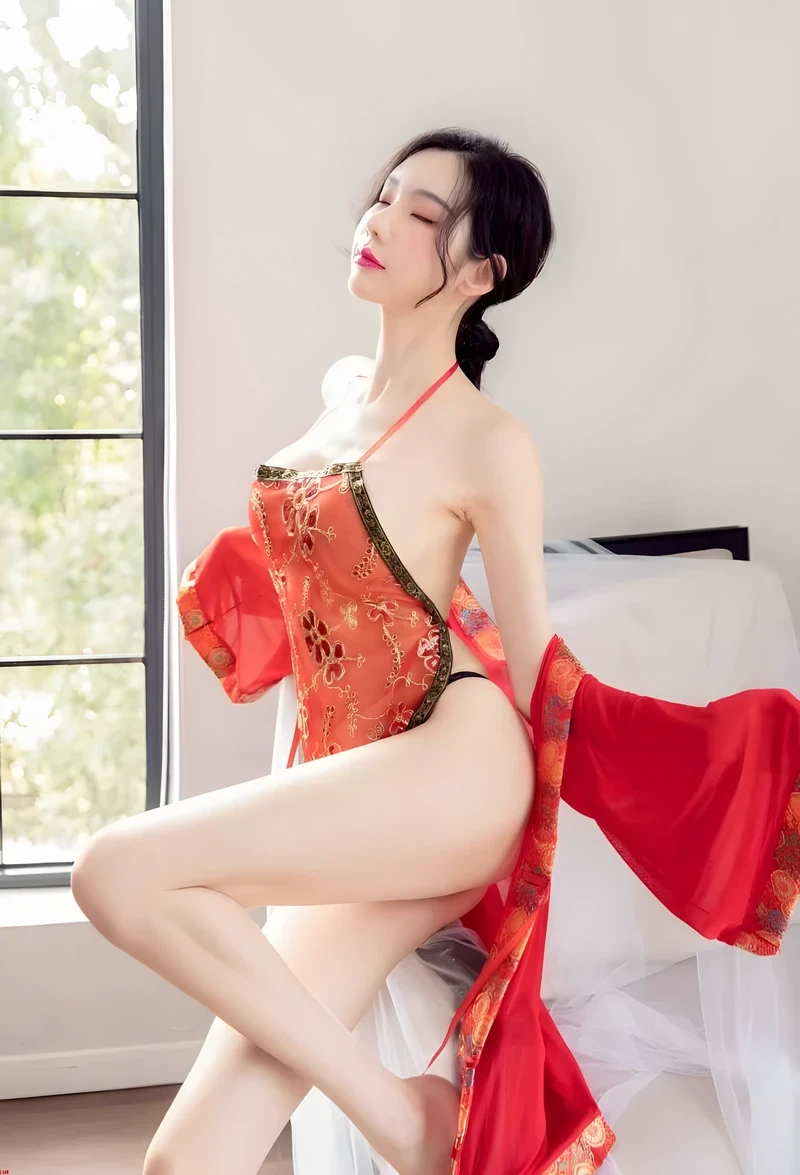 Gái xinh cổ trang nude đầy gợi cảm 2K
