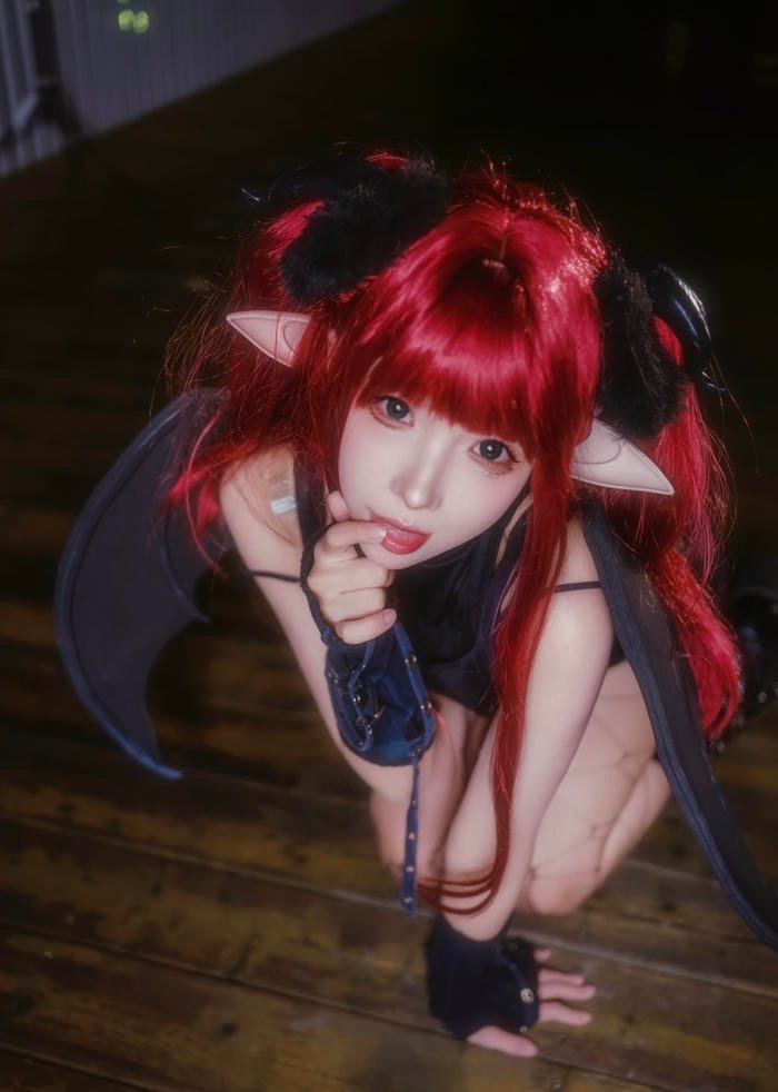 Hình ảnh sexy anime cosplay cho thấy tạo hình gợi cảm vừa phải