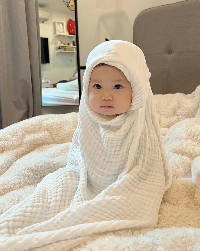 Hình avatar em bé hài nhí nhảnh