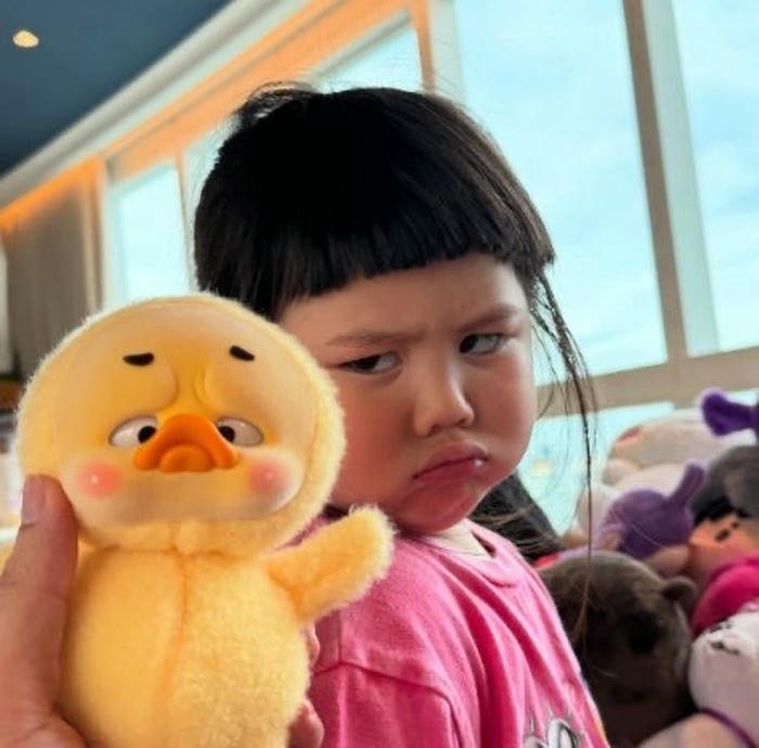Hình avatar em bé hài vui mắt