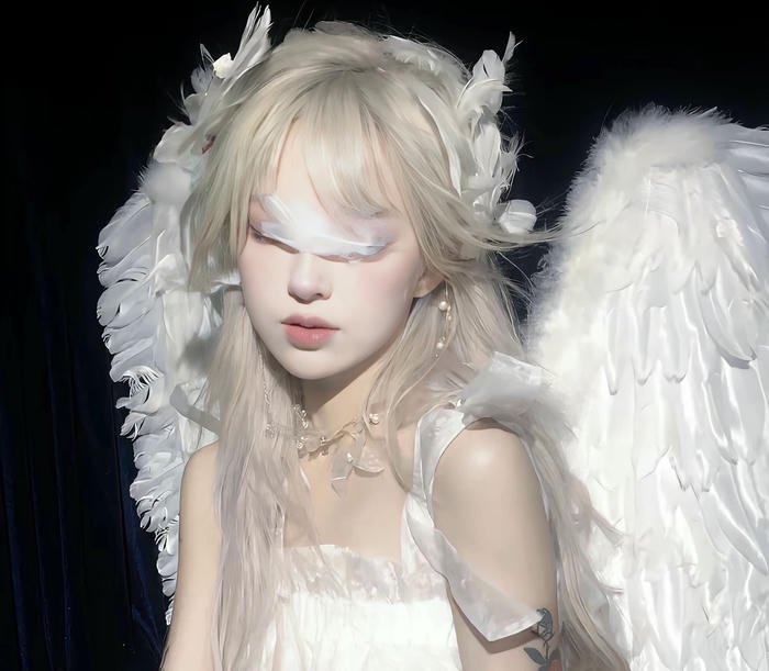 Hình avatar nữ nhẹ nhàng thanh lịch