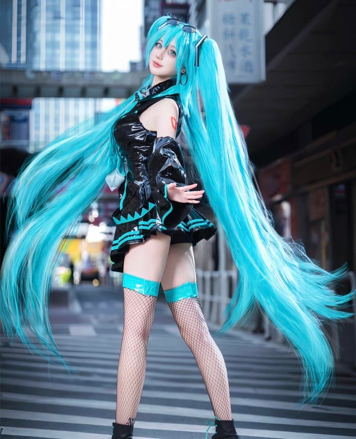 Hình gái xinh cosplay mang đến hình ảnh sáng rõ